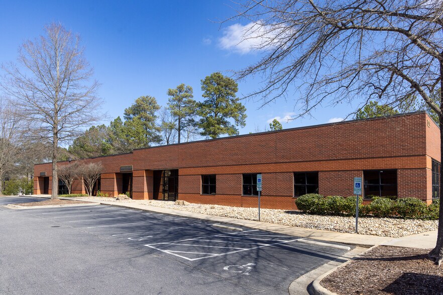 More Photos Of 3225 Blue Ridge Rd, Raleigh Medical For Lease