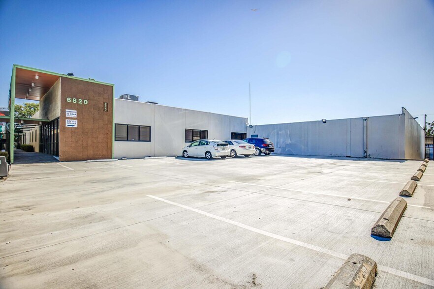 More Photos Of 6820-6830 E Washington Blvd, Commerce Refrigeration Cold Storage For Lease