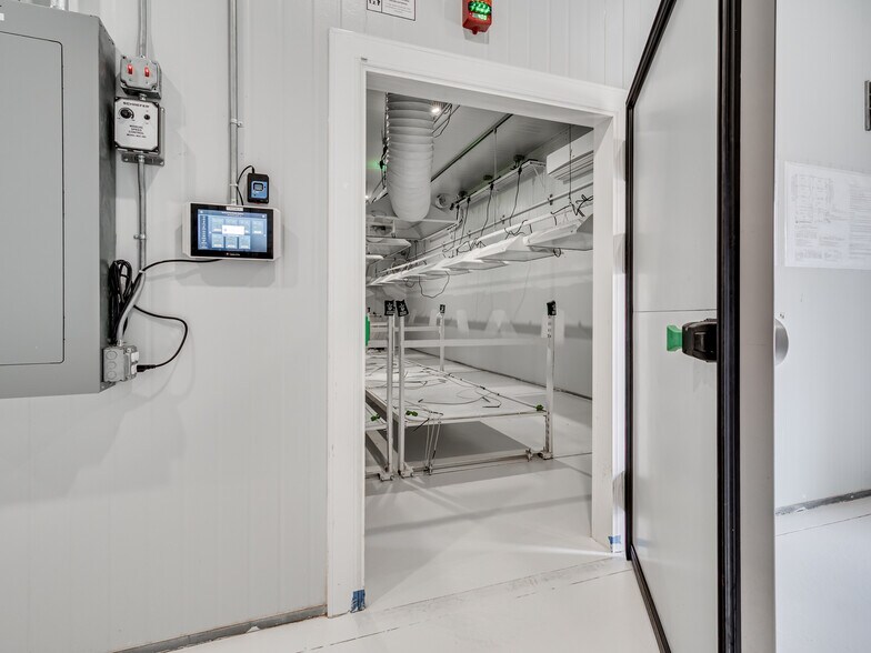 More Photos Of 3595 E State Highway 9, Norman Industrial For Sale