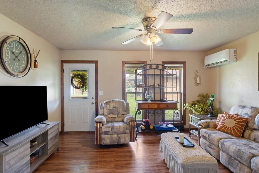 More Photos Of 19824 State Highway 112, Cassville Apartments For Sale