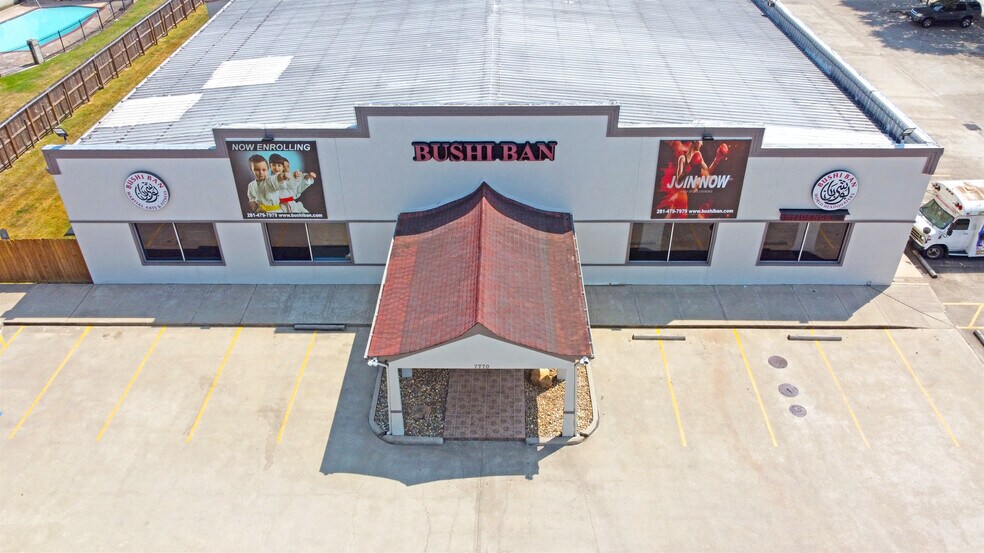 More Photos Of 7770 Spencer Hwy, Pasadena Light Distribution For Sale