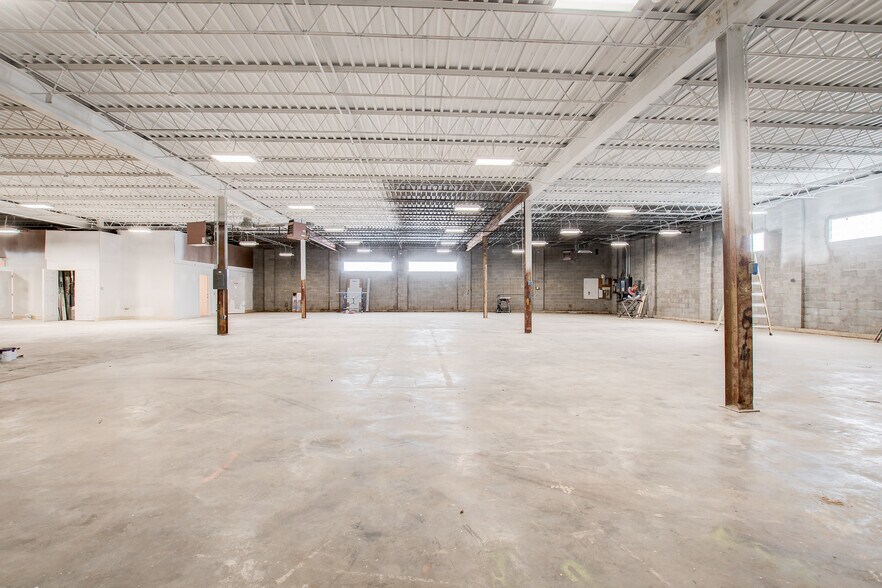 More Photos Of 1243 Tennessee Ave, Cincinnati Warehouse For Sale