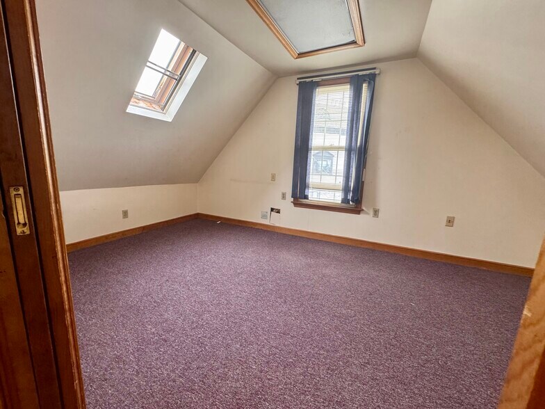 More Photos Of 25 Belden Ave, Norwalk Office For Lease