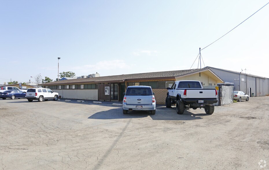 Primary Photo Of 3504 Standard St, Bakersfield Warehouse For Sale