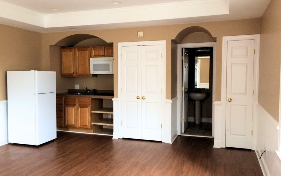 More Photos Of 1912 W 3rd St, Wilmington Apartments For Sale