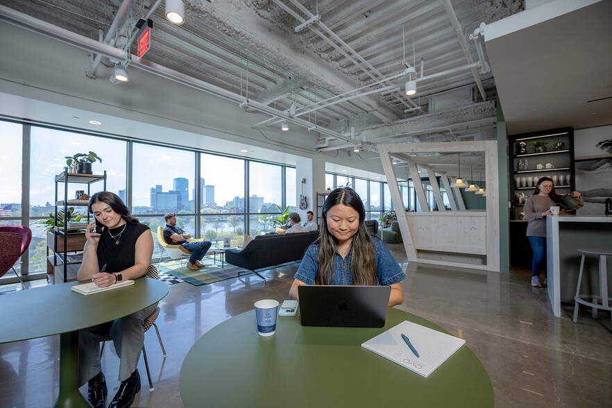 More Photos Of 1 Riverfront Pl, North Little Rock Coworking Space
