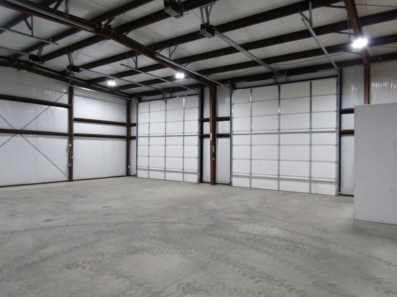 More Photos Of 650 Springplace Rd, Lewisburg Freestanding For Lease