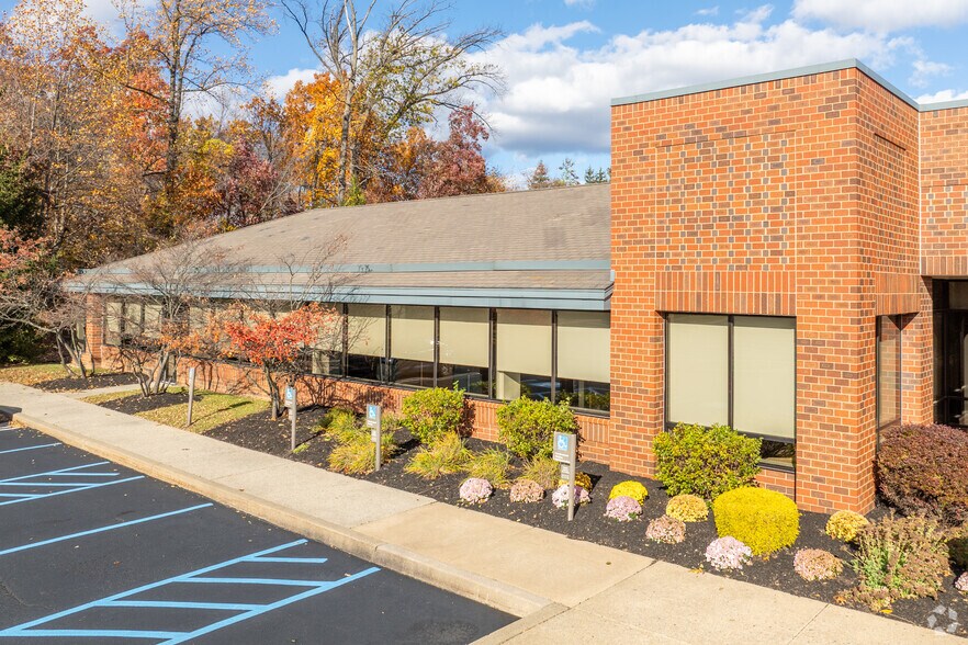 More Photos Of 2520 Renaissance Blvd, King Of Prussia Office For Lease