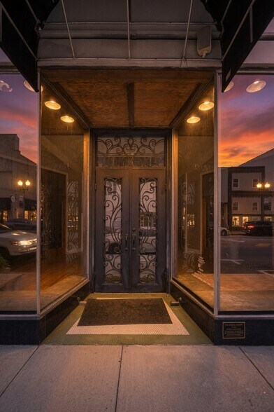 More Photos Of 1024 Noble St, Anniston Storefront Retail Office For Sale