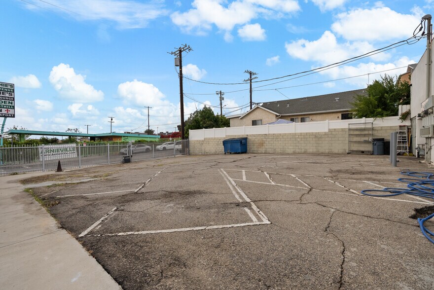 More Photos Of 6853-6865 Foothill Blvd, Tujunga Freestanding For Sale