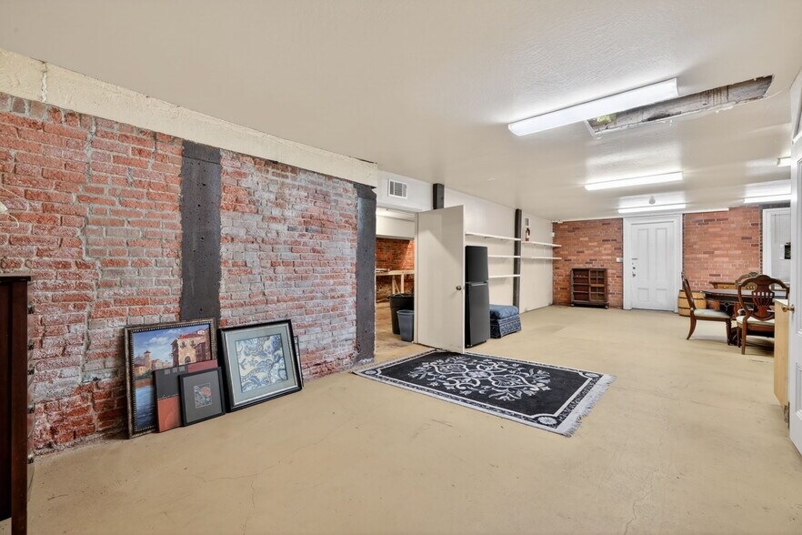 More Photos Of 120-124 J St, Sacramento Storefront Retail Residential For Sale