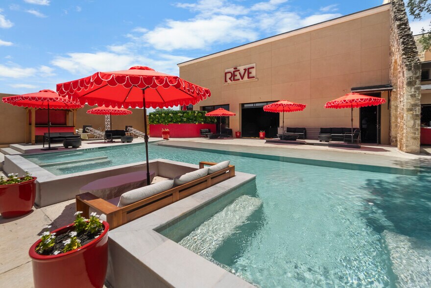 More Photos Of 18326 Tuscany Stone, San Antonio Restaurant For Sale