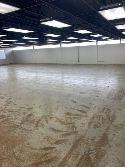 More Photos Of 2618 S 900 W, South Salt Lake Flex For Lease