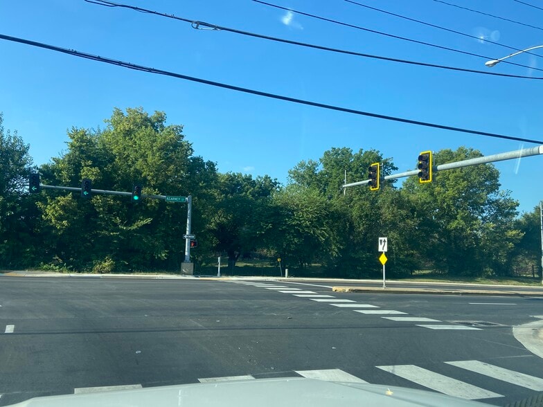 More Photos Of 3300 W Kearney St, Springfield Land For Sale