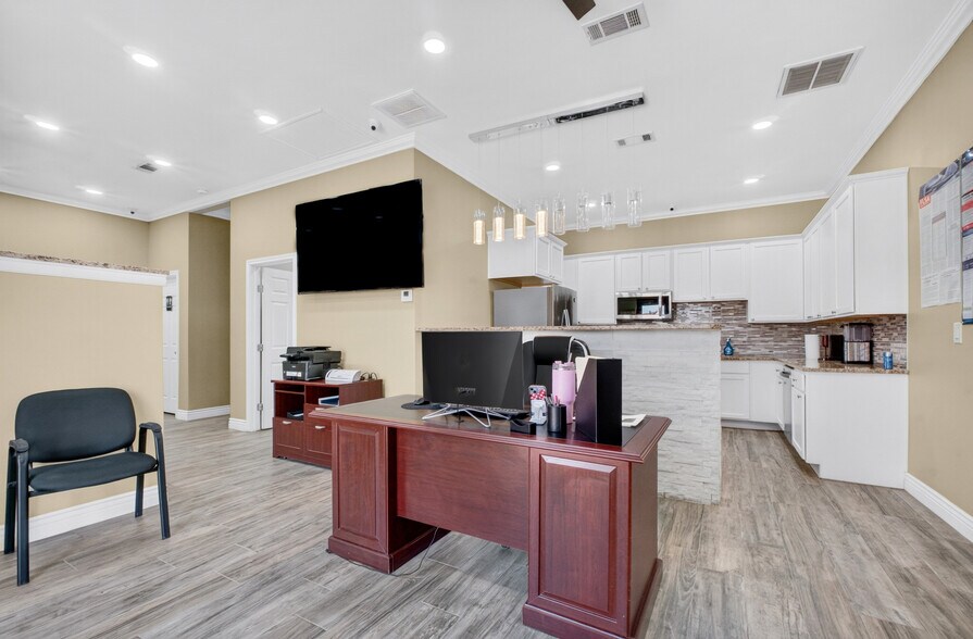 More Photos Of 411 Wein, Odessa Industrial For Sale