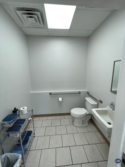 More Photos Of 525 Gus Hipp Blvd, Rockledge Light Manufacturing For Lease