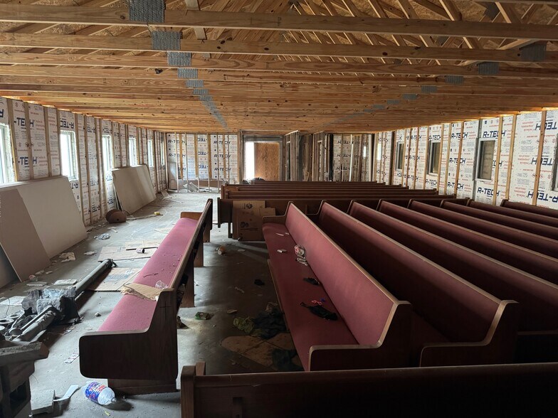 More Photos Of 2367 Jernigan Rd, Jacksonville Religious Facility For Sale