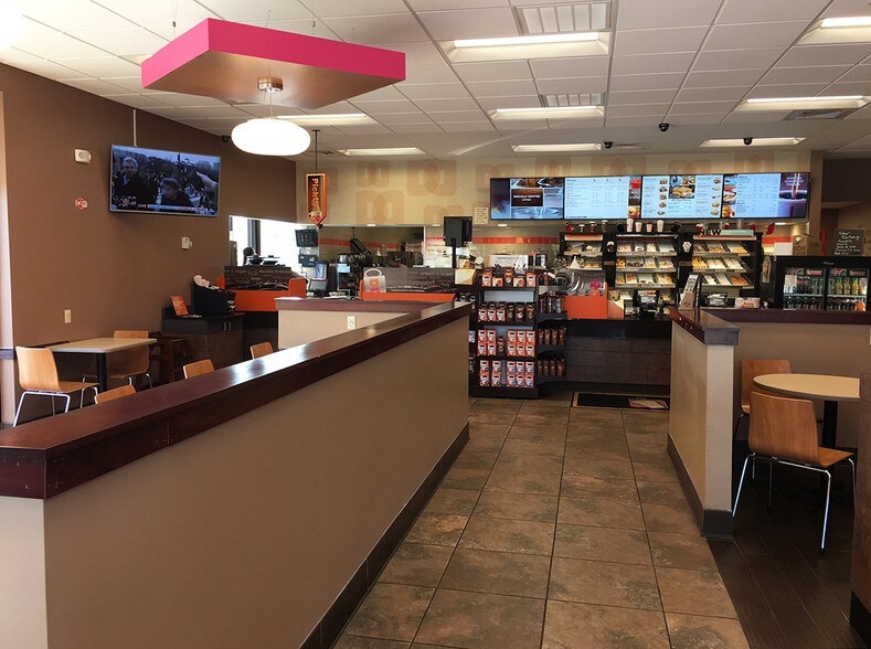 More Photos Of 13458 Landstar Blvd, Orlando Restaurant For Sale