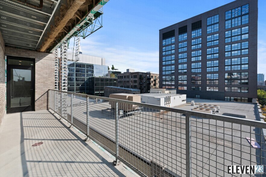 More Photos Of 1123 W Randolph St, Chicago Apartments For Lease