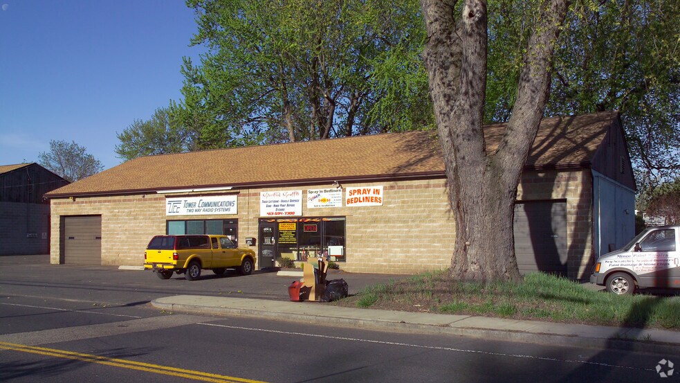 More Photos Of 904 Meadow St, Chicopee Freestanding For Sale