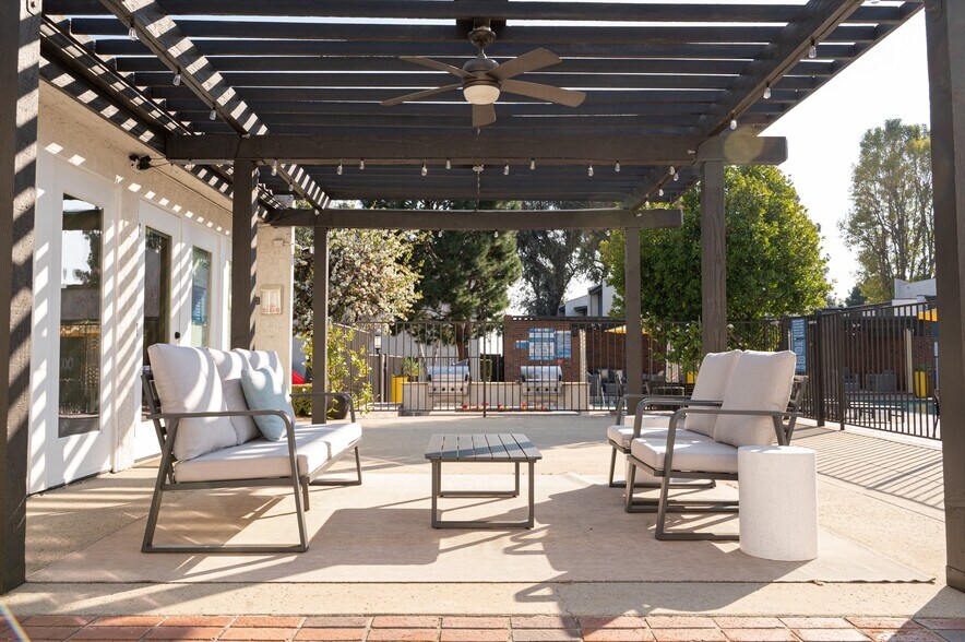 More Photos Of 516 S Indian Hill Blvd, Claremont Apartments For Sale