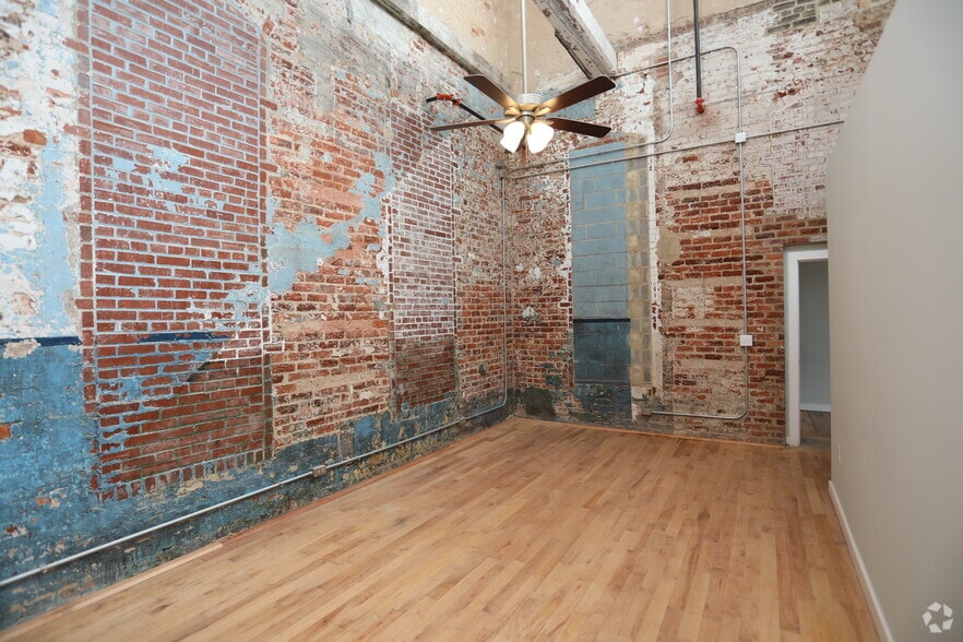 More Photos Of 116 E Main St, Haw River Apartments For Lease