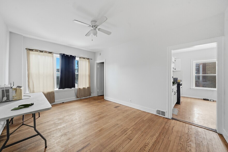 More Photos Of 4948-58 W Dickens Ave, Chicago Apartments For Sale