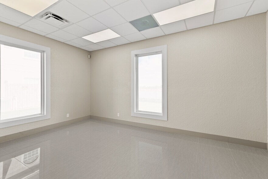 More Photos Of 431 N Kirkman Rd, Orlando Medical For Lease