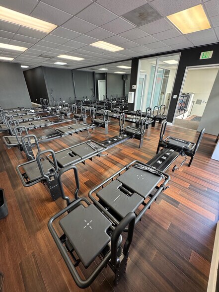 More Photos Of 250 Main St, San Mateo General Retail For Lease