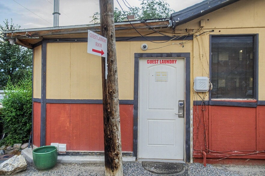 More Photos Of 801 W Broadway Ave, Bloomfield Hotel For Sale