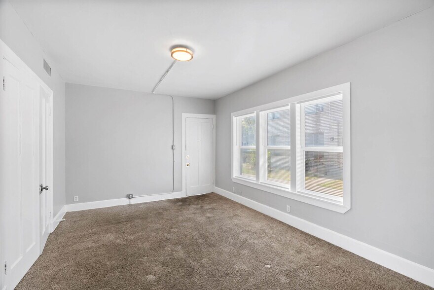 More Photos Of 615-619 S Tancahua St, Corpus Christi Apartments For Sale