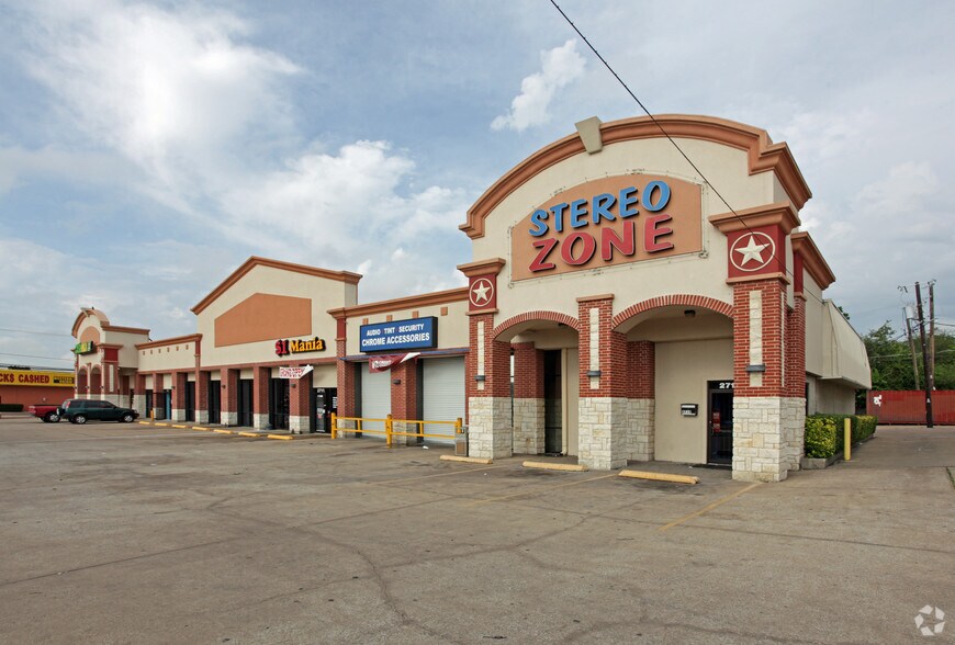 More Photos Of 2707-2709 S Buckner Blvd, Dallas Unknown For Lease