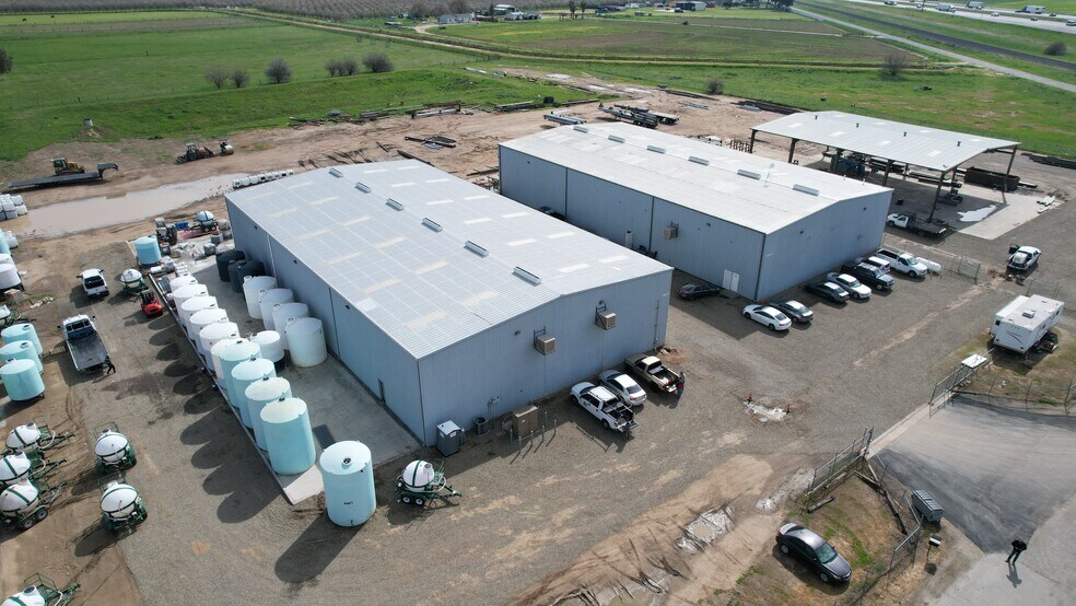 Primary Photo Of 21721 Road 20, Chowchilla Warehouse For Lease