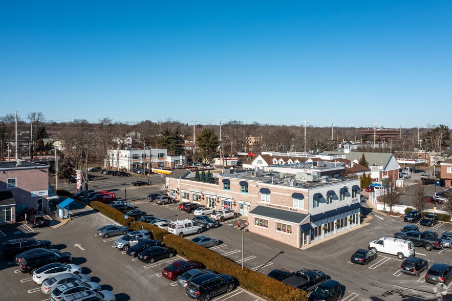 More Photos Of 1215-1305 Post Rd, Fairfield Unknown For Lease
