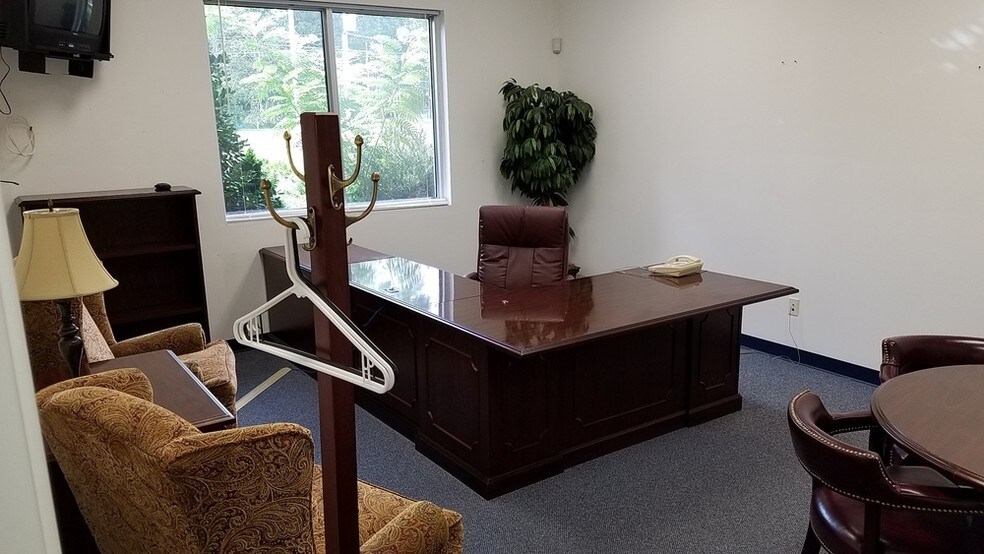 More Photos Of 8208 Salyer Dr, Wallops Island Office For Lease