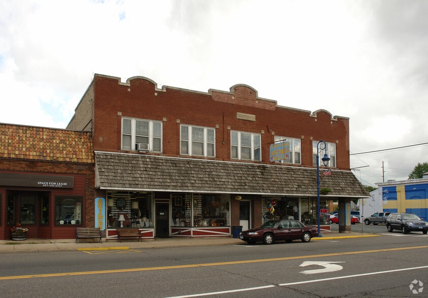 More Photos Of 12740 Lake Blvd, Lindstrom Storefront Retail Residential For Lease