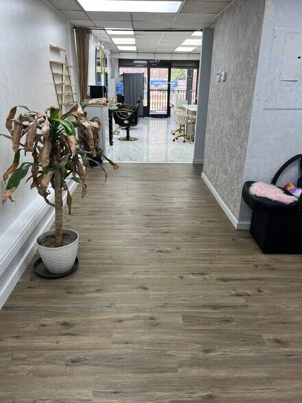 More Photos Of 92-29 Queens Blvd, Rego Park Apartments For Lease