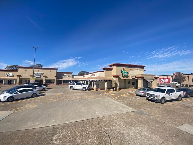 More Photos Of 3500-3536 FM 365, Nederland Unknown For Lease