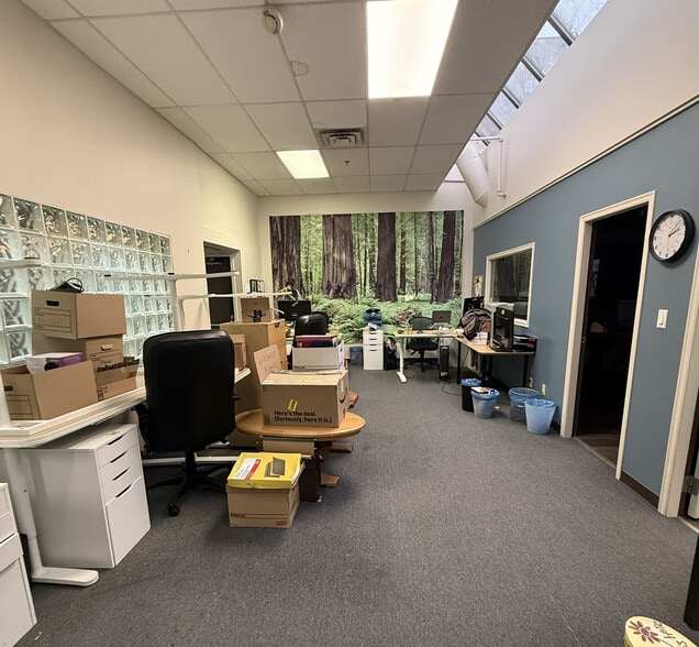 More Photos Of 3681-3683 W 4th Ave, Vancouver Storefront Retail Residential For Lease