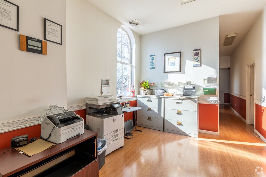More Photos Of 217 Main St, Ossining Office Residential For Sale
