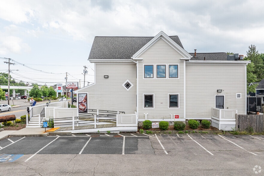 More Photos Of 577 Washington St, Stoughton Restaurant For Sale