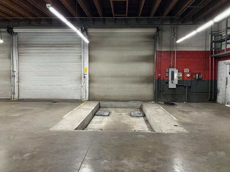 More Photos Of 1401 Union Ave, Bakersfield Auto Repair For Sale