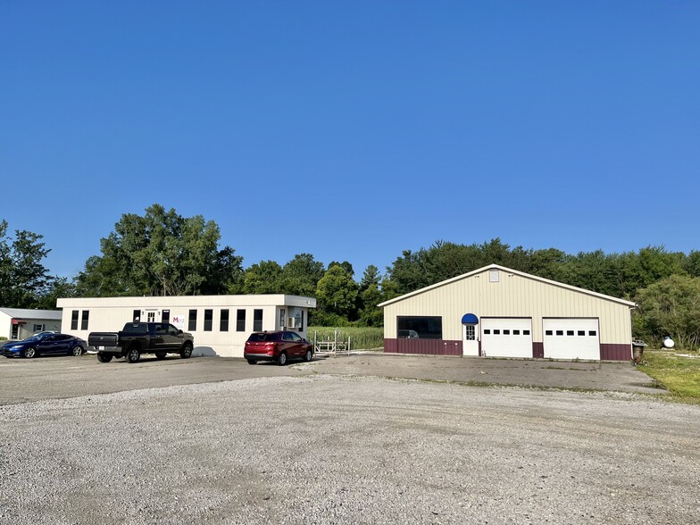 Primary Photo Of 1015 S Huntington St, Syracuse Freestanding For Sale