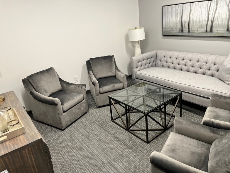 More Photos Of 1870 The Exchange SE, Atlanta Office For Lease