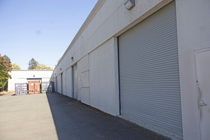More Photos Of 412 Houser St, Cotati Showroom For Sale