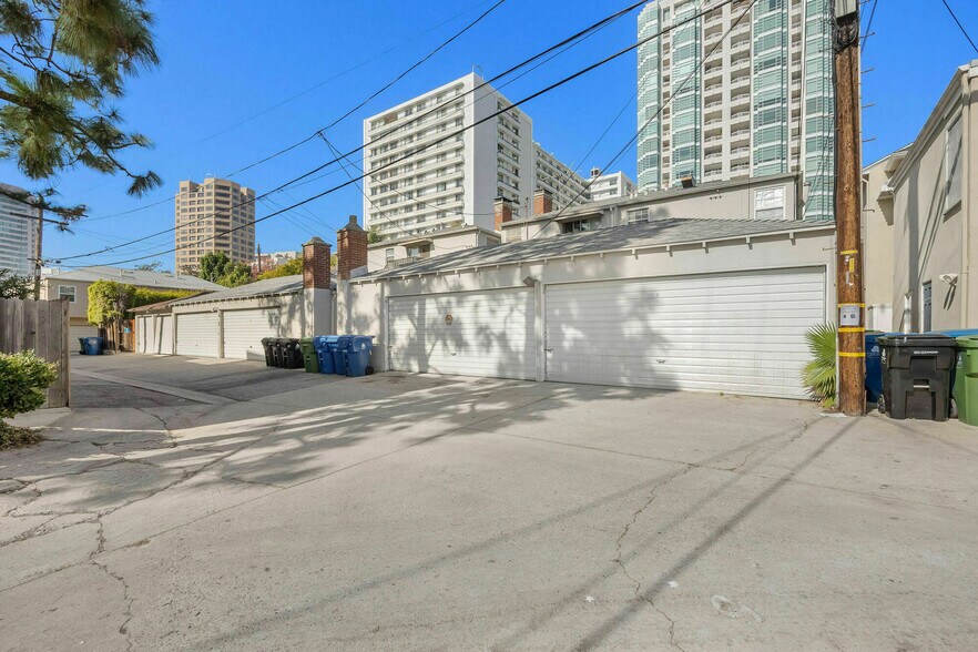 More Photos Of 10370 Ashton Ave, Los Angeles Apartments For Sale