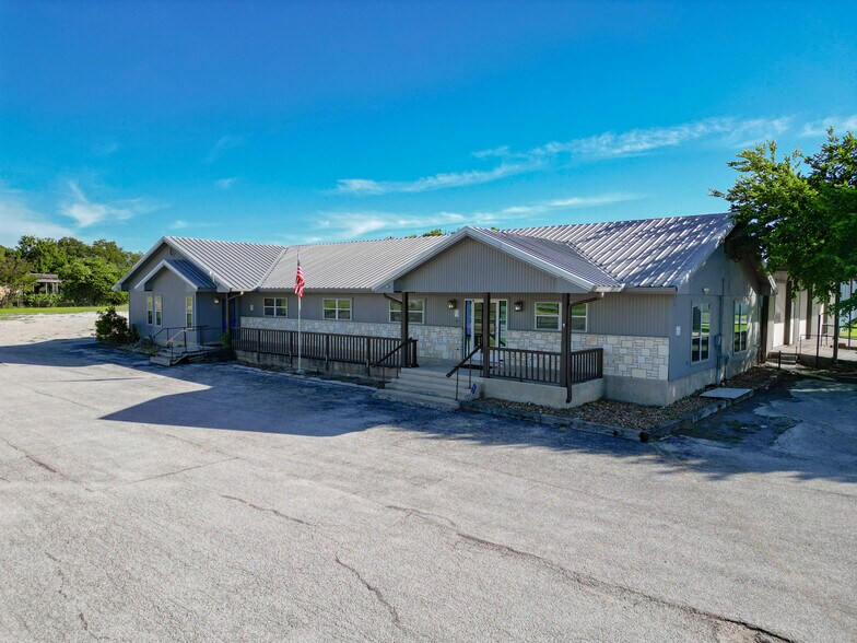 More Photos Of 40500 Interstate 10 W, Boerne Warehouse For Sale