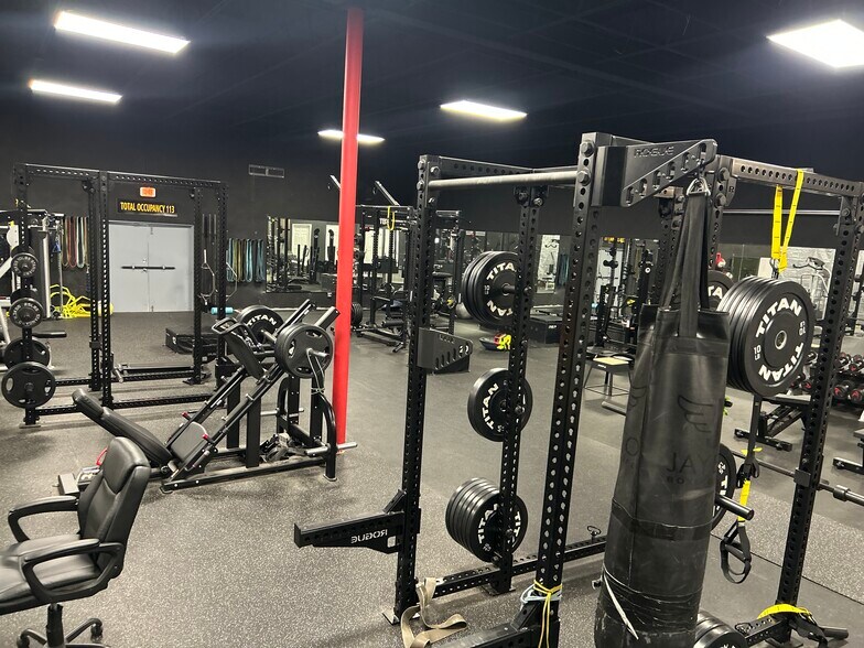 More Photos Of 1021-1051 N State Road 7, Margate Freestanding For Lease