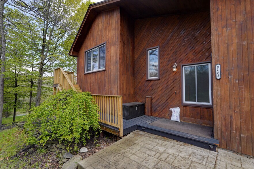 More Photos Of 5685 County Road 33, Canandaigua Specialty For Sale