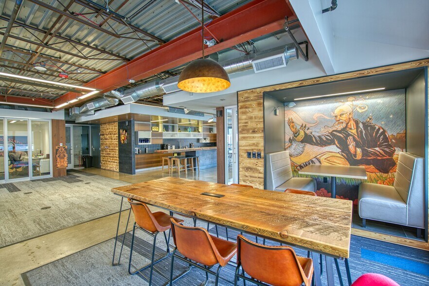 More Photos Of 1002 Walnut St, Boulder Office For Sale